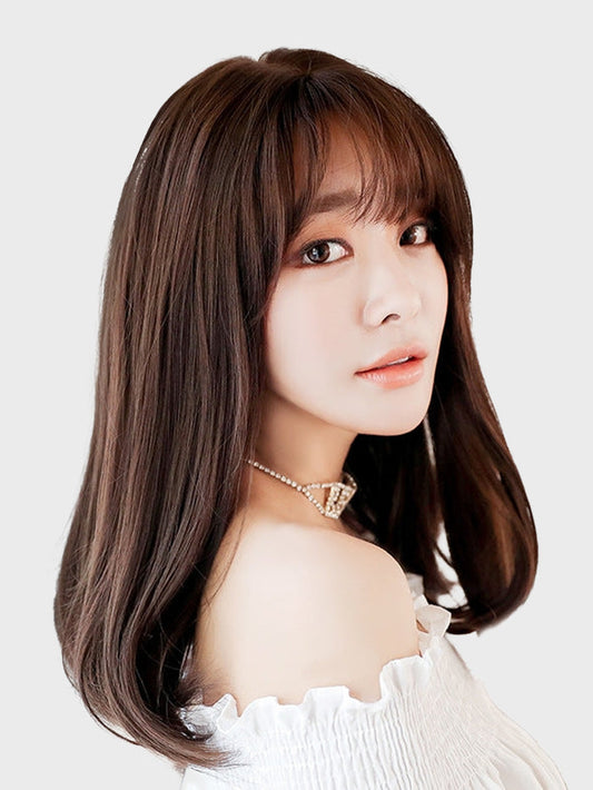 Dark brown straight wig, 52cm length, premium quality by Inthemask by Moli's, showing realistic hair strands and natural shine.